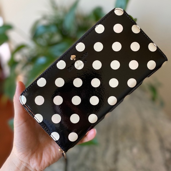 Kate Spade Wallet PWRU2986 - Picture 1 of 10